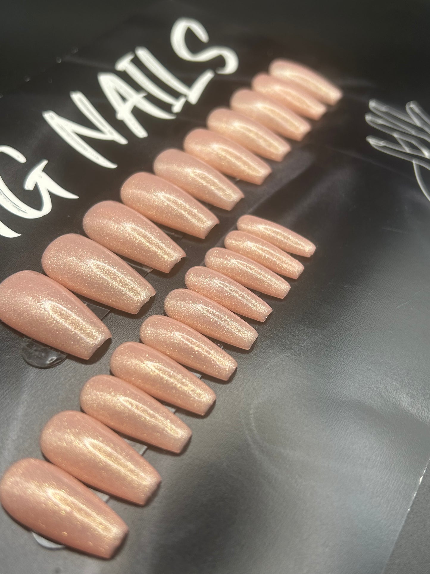 Ready To ship: Champagne Toast