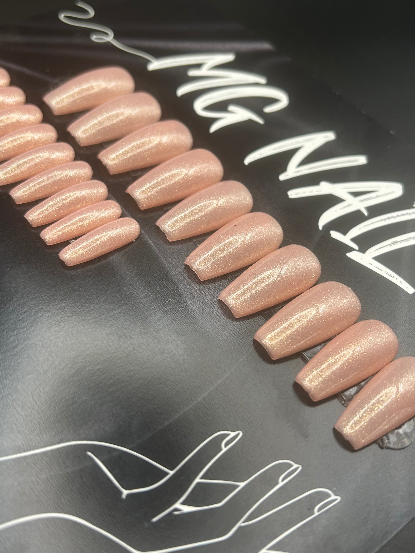 Ready To ship: Champagne Toast