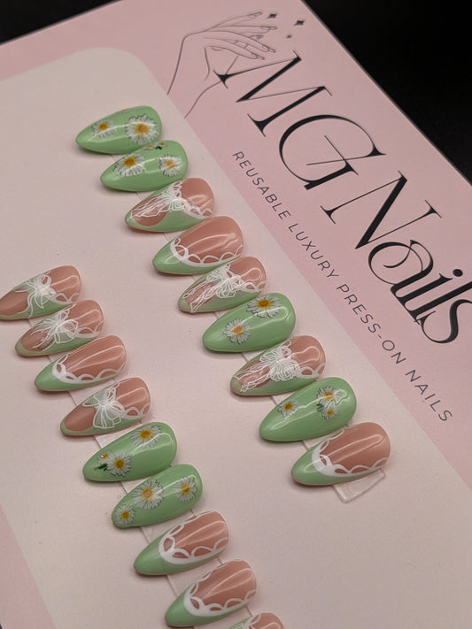 Ready To ship: Daisy Daydream